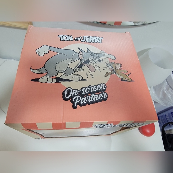 Authentic Only 1 Rare Soap Studio Limited Edition Tom & Jerry On Screen Partner - Picture 2 of 9